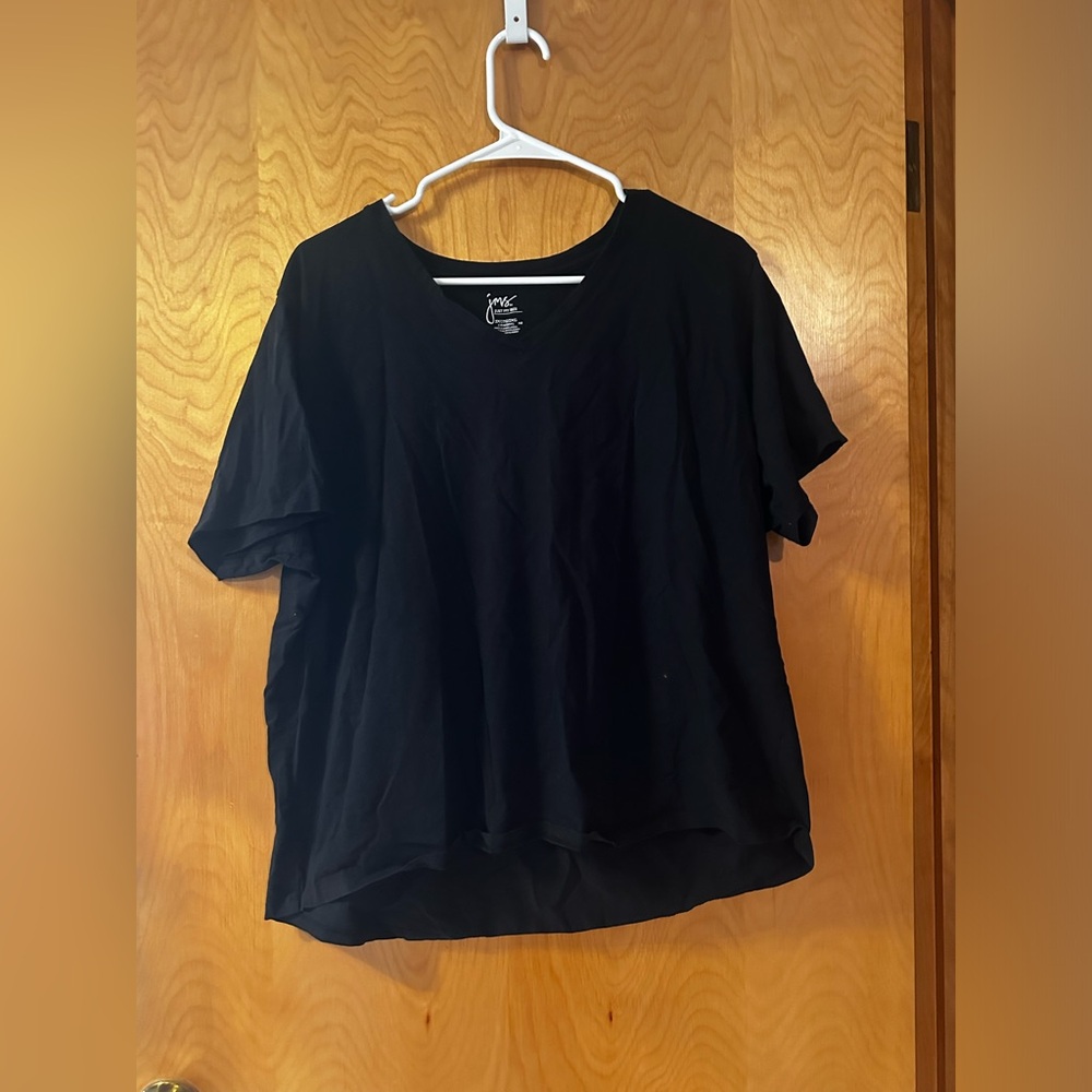 Plain black top 2XL
